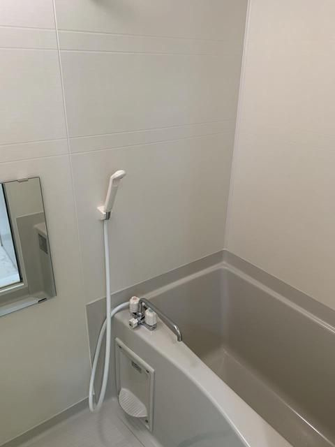 ラクラス池袋の浴室