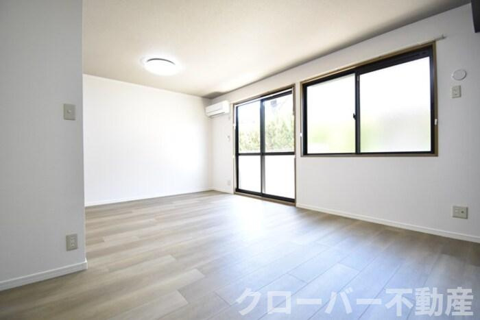 ボナール立江の居間・リビング|ＬＤＫ１５帖