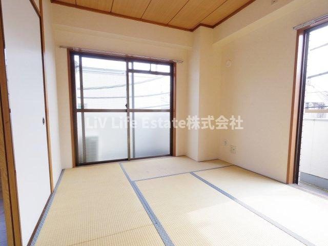クレール久米川の和室