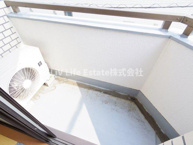 クレール久米川のバルコニー