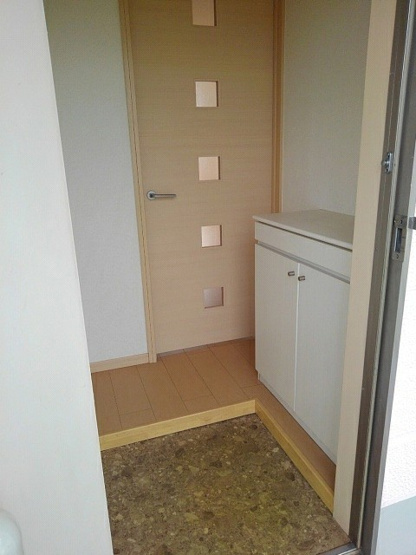 【玄関】 | ニューシティリトルパイン | 別部屋写真です。