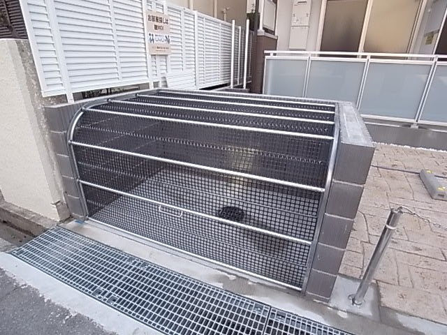 尼崎市塚口町３丁目のアパートの外観