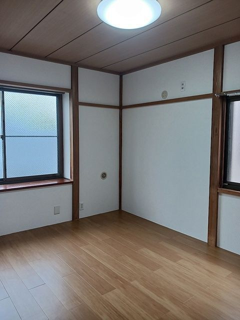 メゾンドウ駒沢の寝室