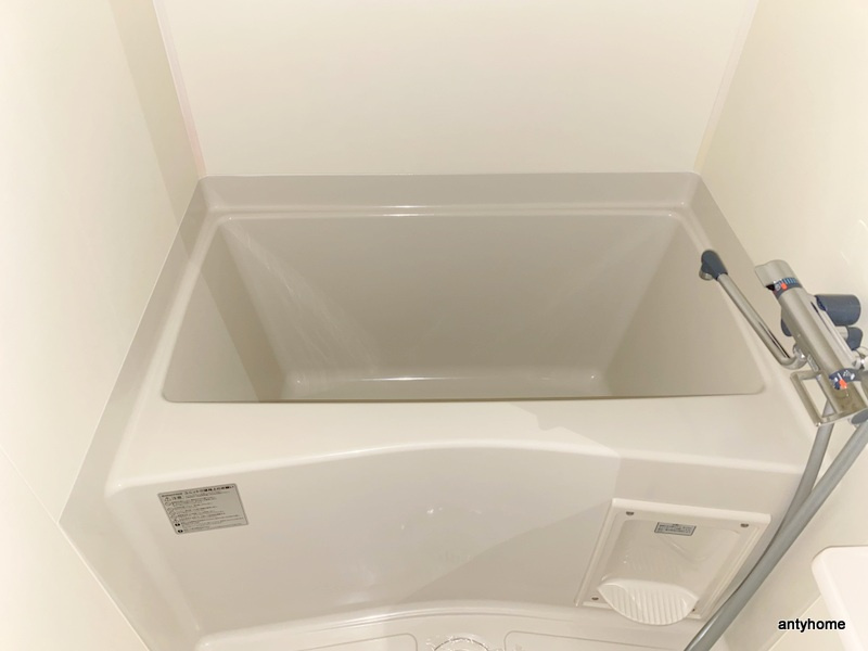 プレサンス難波ラフィーネ　仲介手数料無料の浴室