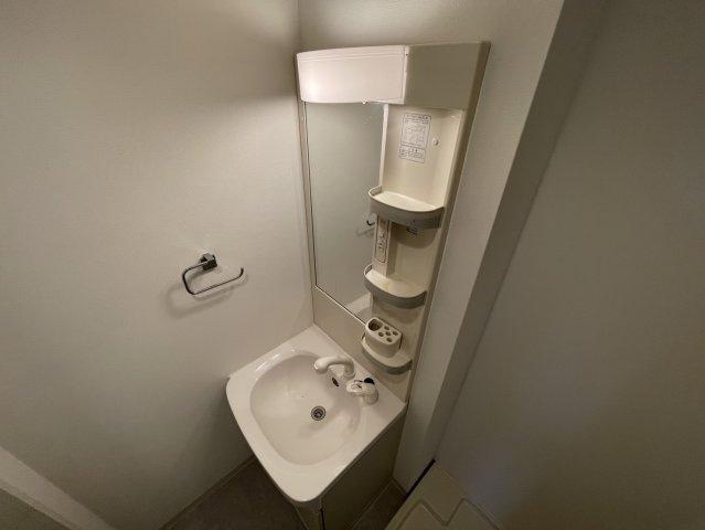 プライムレジデンス神戸・県庁前の洗面所|同物件別部屋写真