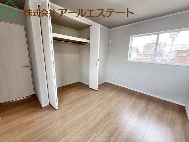 高砂市美保里　　　中古戸建の収納