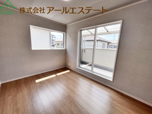 高砂市美保里　　　中古戸建の寝室