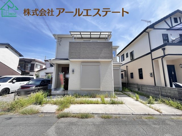 高砂市美保里　　　中古戸建の前面道路含む現地写真