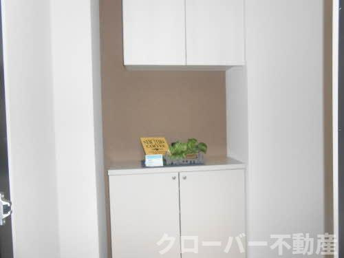 コーポニューハピネスの玄関