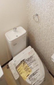 Bloom鴨居のトイレ