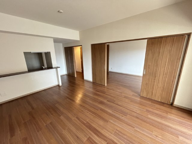 の賃貸マンションの居間・リビング|※別部屋同間取りのお写真となります。参考にご覧くださいませ。