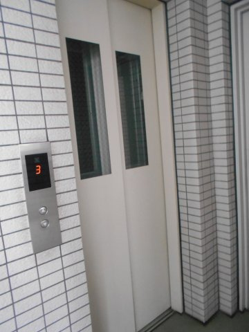【その他共用部分】 | ポラーノ東高円寺 | エレベーター完備。