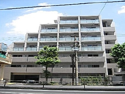 【外観】 | ポラーノ東高円寺 | 鉄筋コンクリート造のがっちりとした建物。