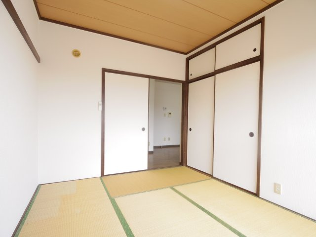 コートビレジの内装