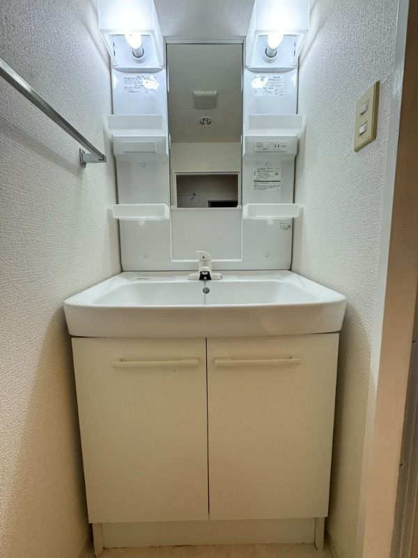 ハイツ浦安(A-003)の独立洗面台