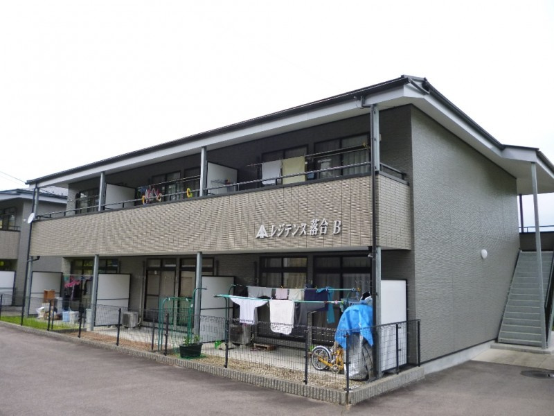 レジデンス落合Bの外観