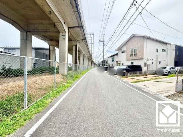 大津市唐崎4丁目の前面道路含む現地写真