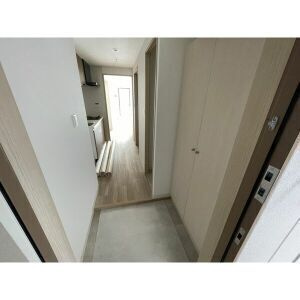 PURE RESIDENCE名駅南の玄関