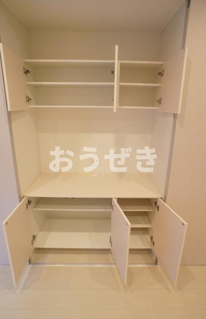 リブリ・上大岡西の収納