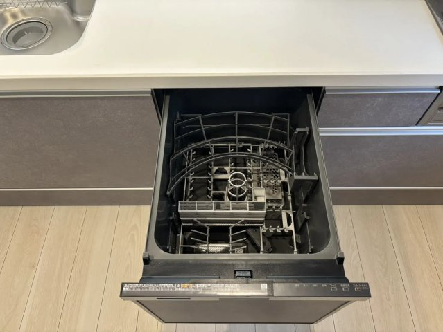 新座市栄2丁目　省エネ×制震　長期優良住宅　最終1棟のキッチン|食洗機