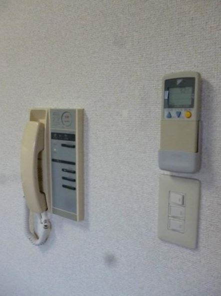 ルート四谷三丁目の設備|インターホン