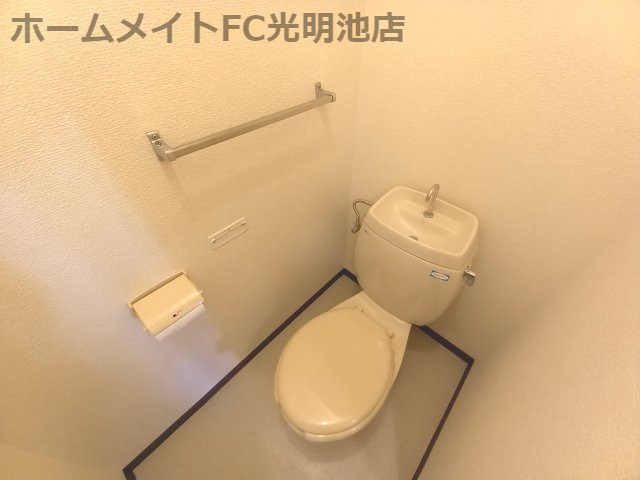 ハイツ鴨谷台B棟のトイレ