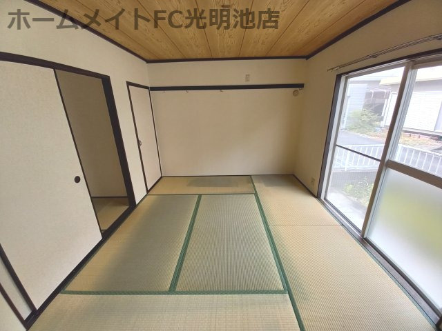 ハイツ鴨谷台B棟の和室
