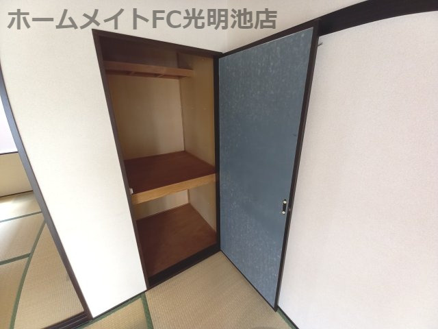 ハイツ鴨谷台B棟の収納