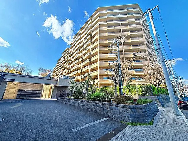 桜上水ガーデンズＨ棟の外観|平成２７年築の耐震基準適合マンション、桜上水ガーデンズＨ棟は即日現地案内可能となっておりますので、お気軽にお問い合わせください！