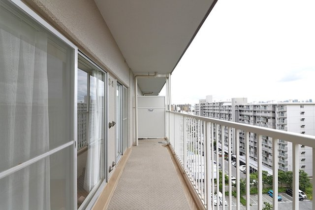 ユニハイム千船１号館のバルコニー
