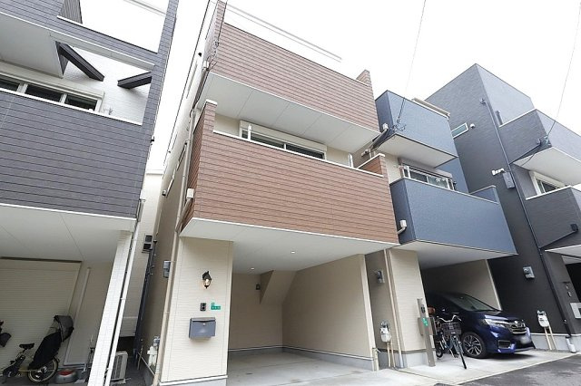 大阪府大阪市住之江区東加賀屋3-4-4-11の外観