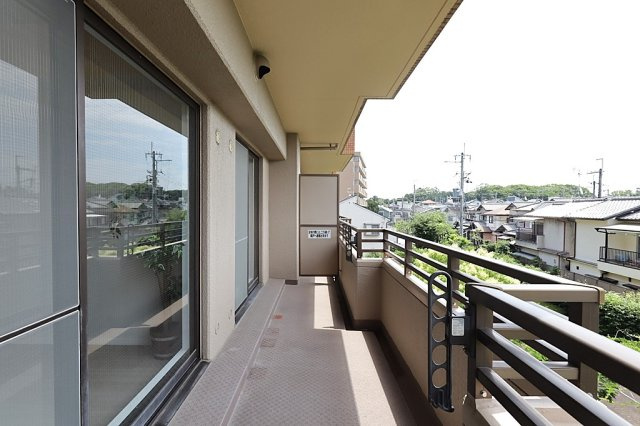 南花屋敷シティハウスのバルコニー