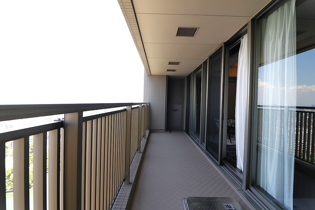 OAPレジデンスタワー 東館のバルコニー