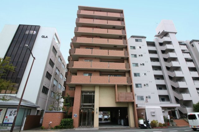 レイセニット江坂の外観