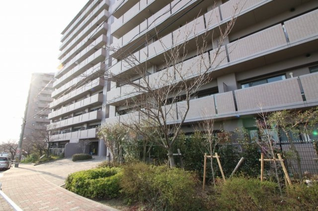 東急ドエル・アルス枚方桜ガ丘Ｂ棟の外観