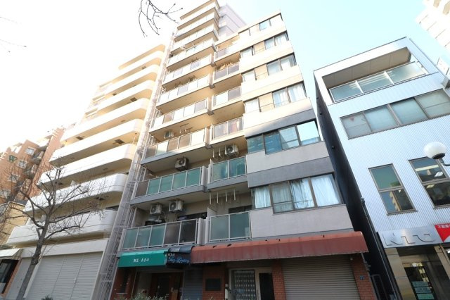 ライオンズマンション中山手の外観