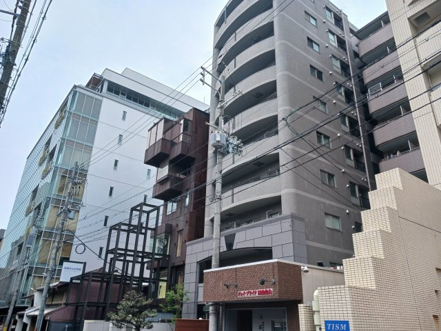 フィエルテ四条烏丸シュッドの外観