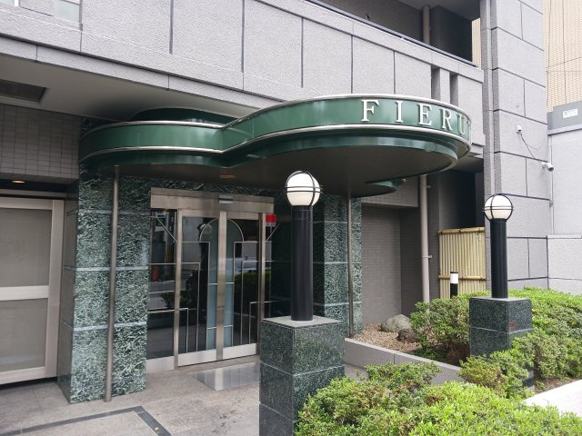 フィエルテ四条烏丸シュッドの外観