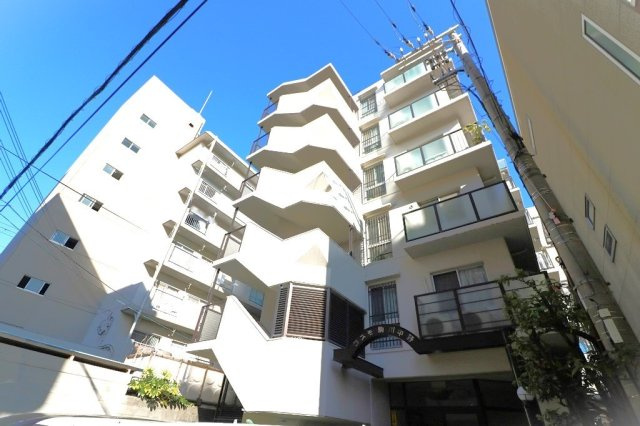 コスモ駒川中野の外観