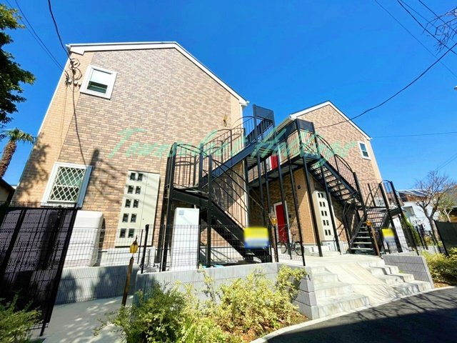鎌倉市材木座３丁目のアパートの外観