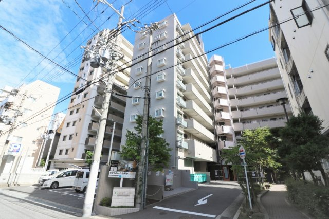ルジェンテ・リベル六甲道の外観