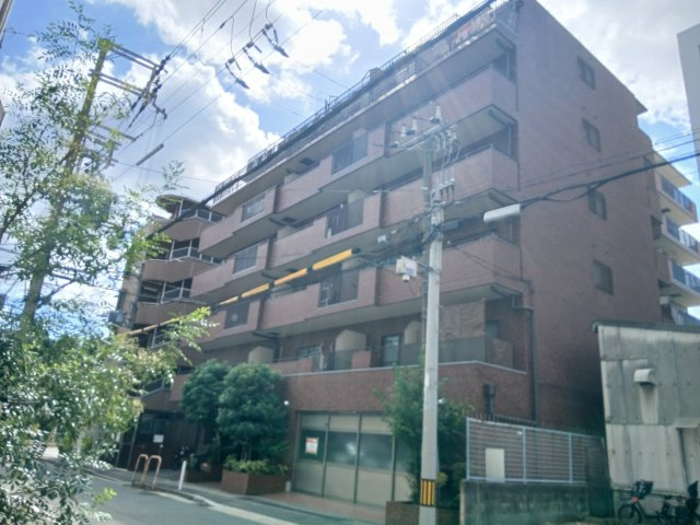 ライオンズマンション三宮東の外観