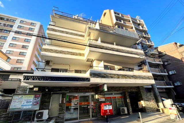 モンラヴィ甲南町の外観