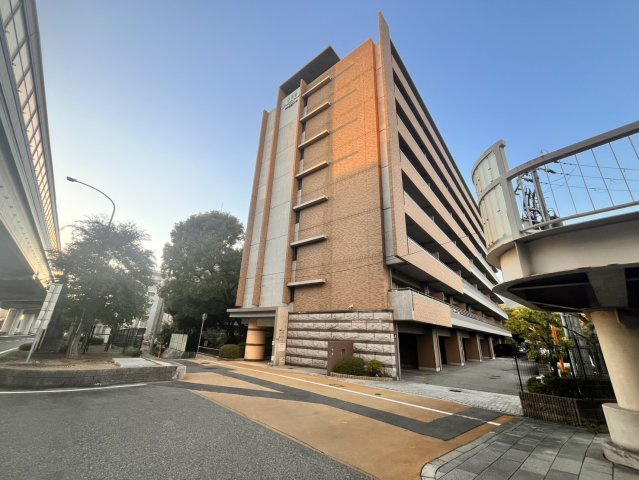 ネバーランド御影石屋川公園の外観
