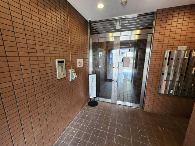 クレメント天王寺の外観