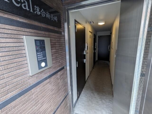 クリアル落合南長崎のエントランス