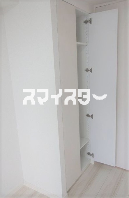 立川市曙町１丁目の賃貸マンションの収納