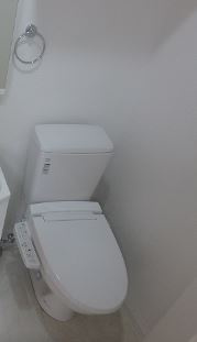 ハウスポート信濃町のトイレ|ウォシュレットトイレ