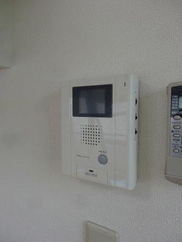 ハウスポート信濃町のセキュリティ|モニター付インターホン
