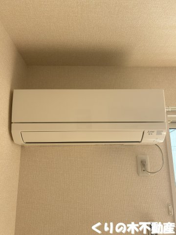 【設備】 | フォレストB棟 | リビングのエアコンです